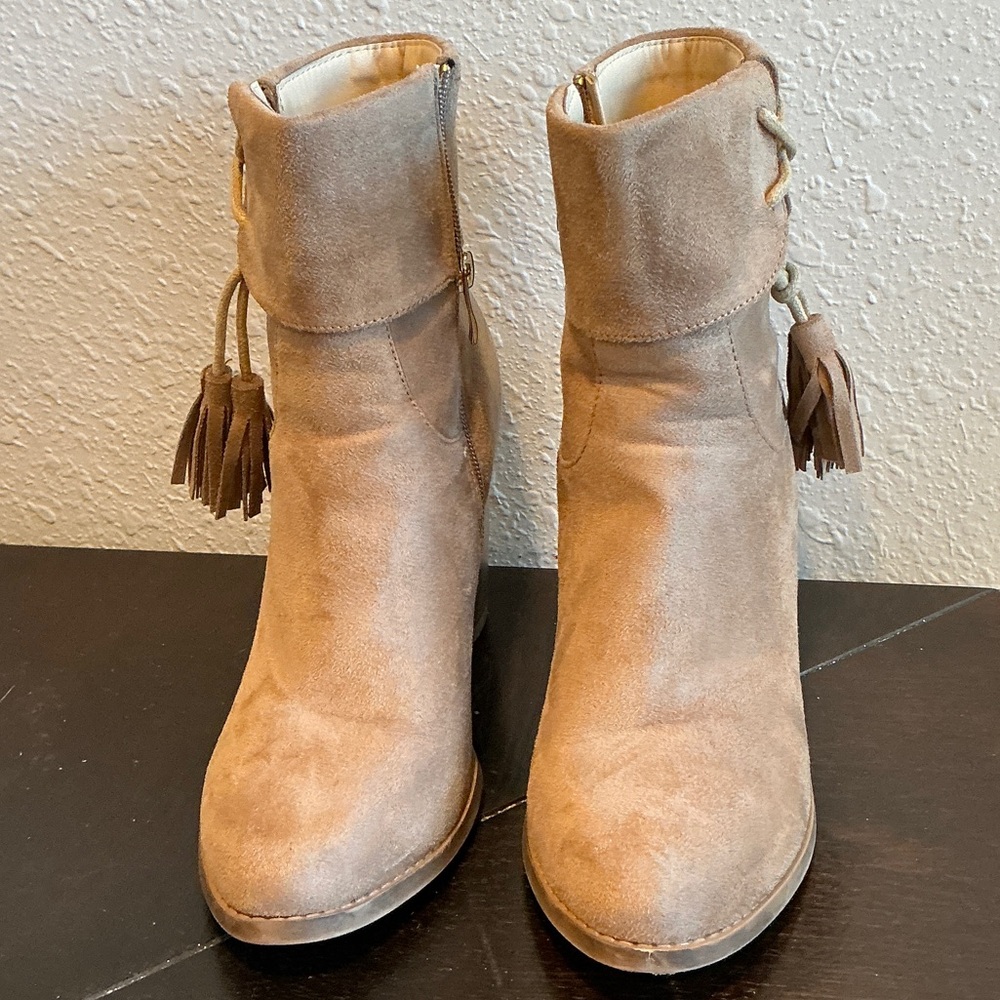 Charlotte Russe Tan Suede Ankle Booties Size 9
